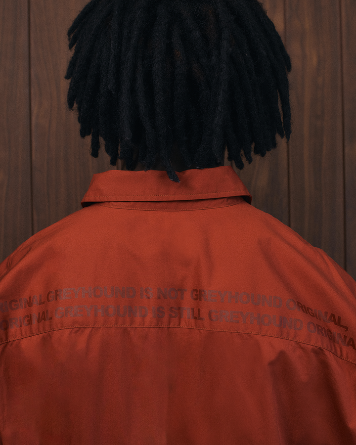 ORIGINAL GREYHOUND OVERSIZED LOGO SHIRT