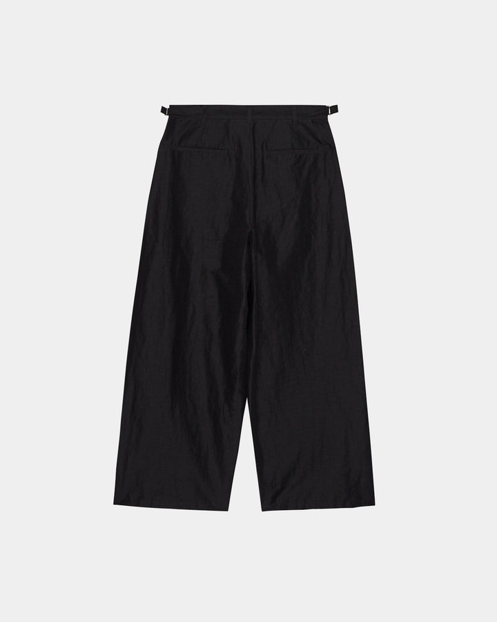 GH STRAIGHT PLEATED TROUSERS