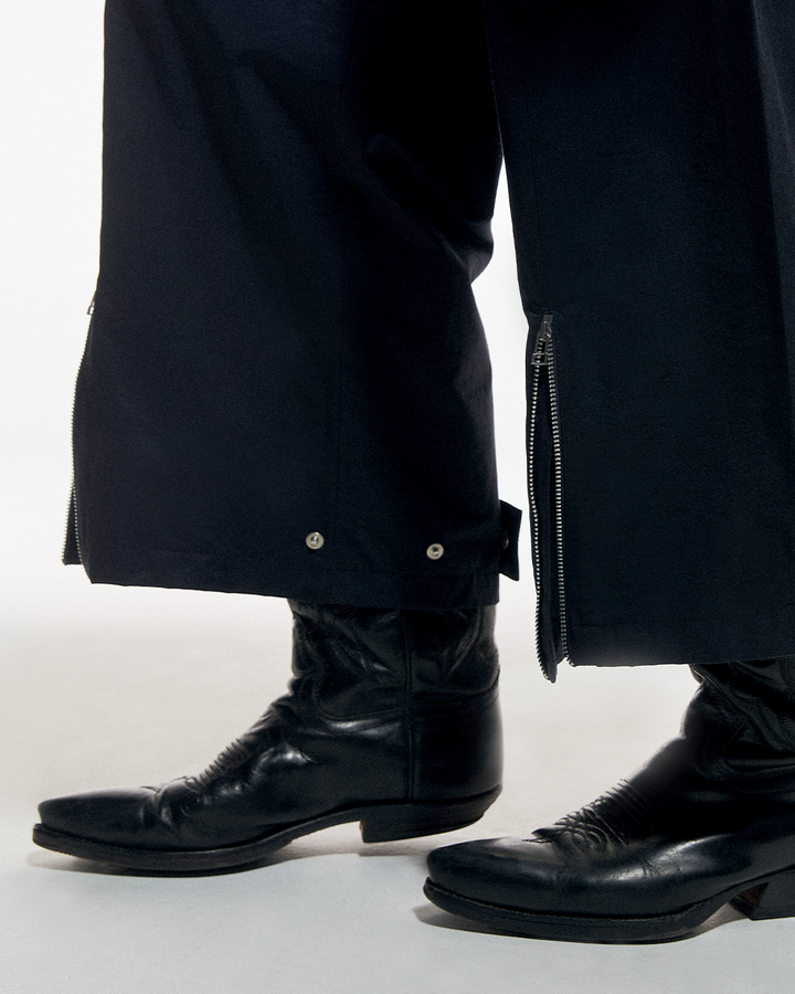 GH ZIPPER PANTS