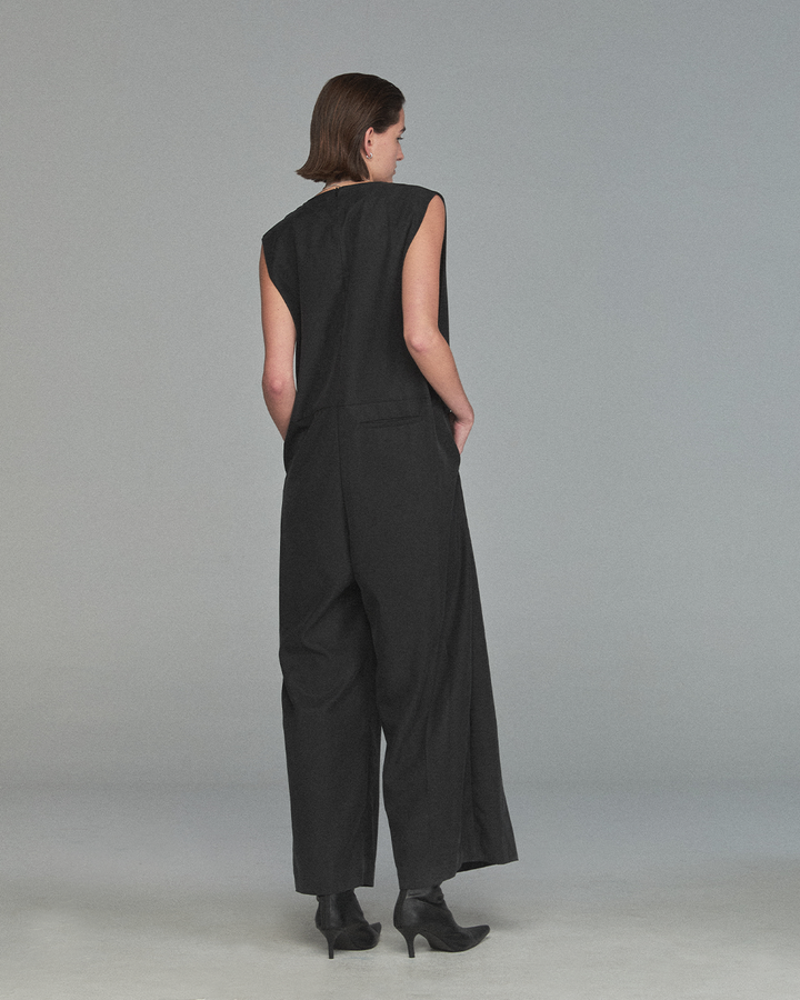 GH PLEATS JUMPSUIT