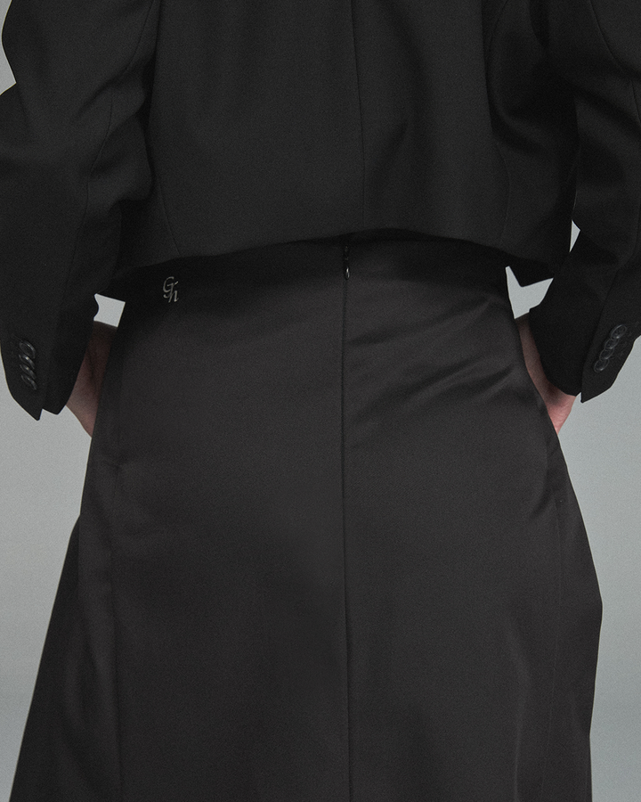 GH PLEATS MAXI SKIRT