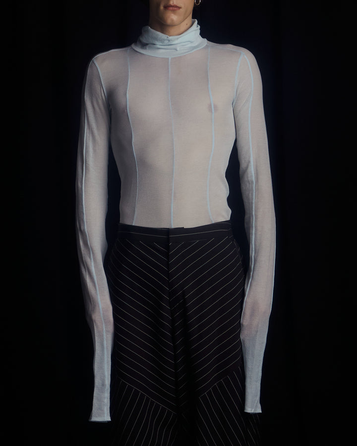 GH OVER LONG - SLEEVE TURTLENECK TOP
