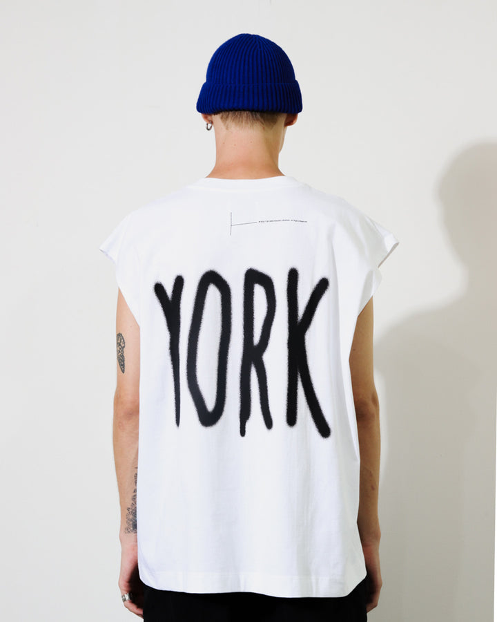 "NEW YORK" T by GREYHOUND